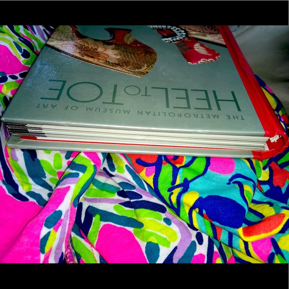 The Metropolitan Museum of Art Heel to Toe address book (NWOT) - Picture 4 of 10